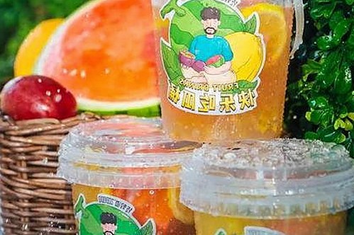 谭松韵“吃瓜”瞬间引热议：真相背后隐藏着怎样的故事？