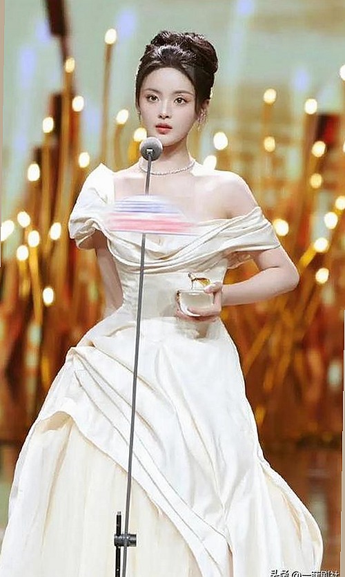 娱乐圈3月热议：明星动向与新变化引发关注